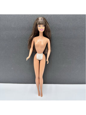 VTG Barbie Teresa Doll 1990’s Twist and Turn Mattel Bangs Brunette Nude